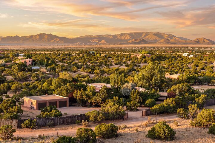 Property Photo: 194 Arroyo Hondo Trail NM 87508