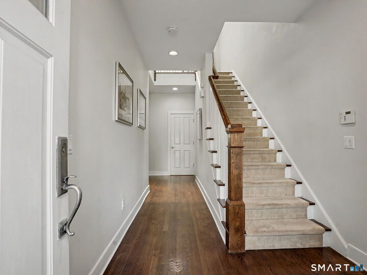 Property Photo:  77 Havemeyer Lane 11  CT 06902 