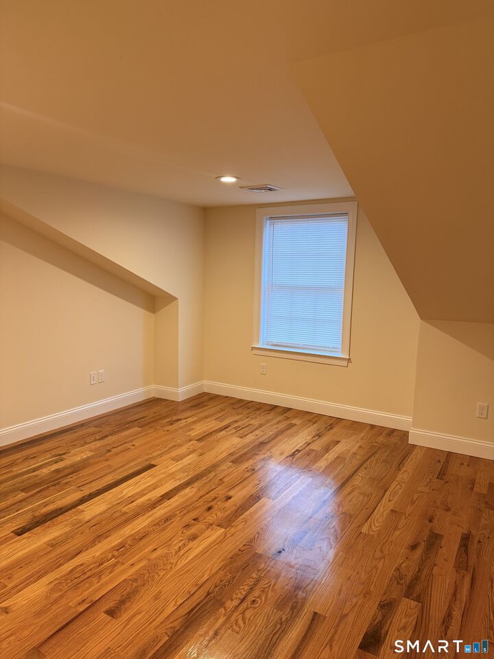 Property Photo:  90 Ludlow Street 2  CT 06902 