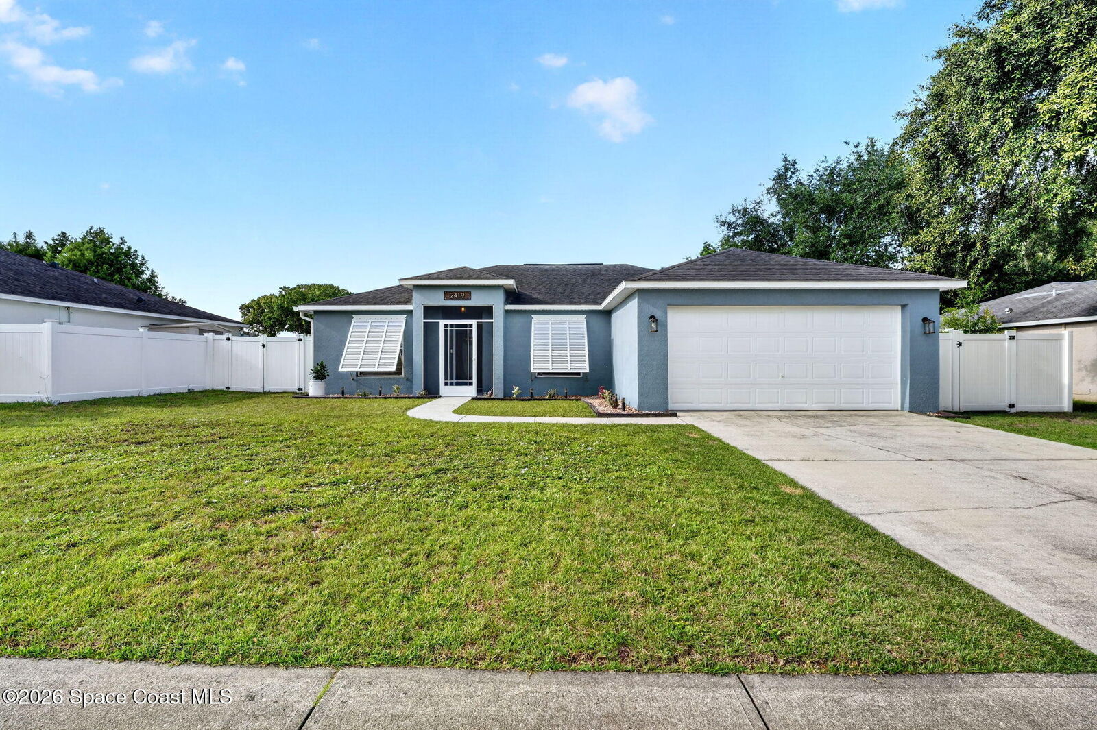 Property Photo:  2419 Larkwood Road  FL 32780 