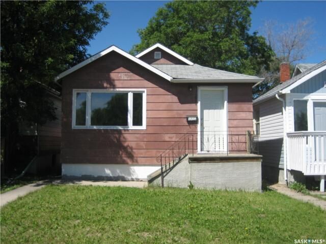 914 Retallack Street — photo 1