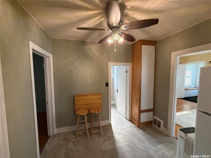 Property Photo: 230 6th Avenue W SK S0H 0B0