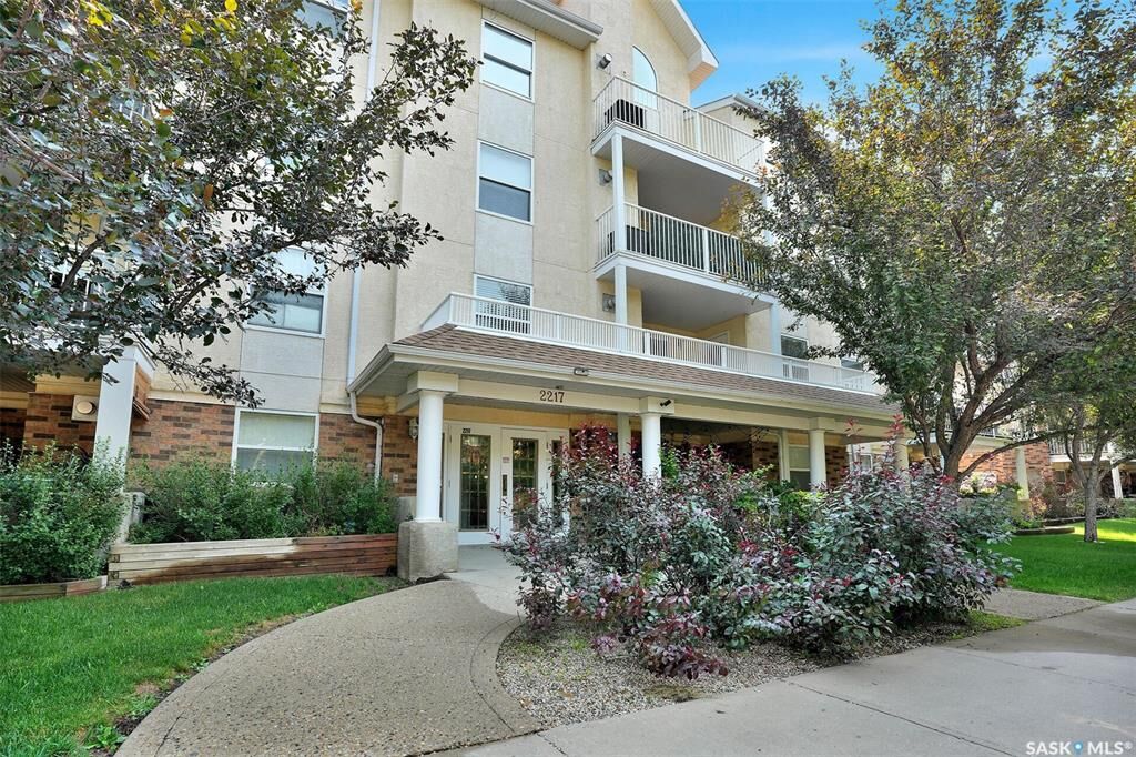 Property Photo:  2217 Angus Street 403  SK S4T 2A3 