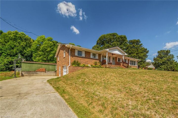 Property Photo: 3902 Old Lexington Road NC 27107