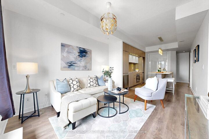 Property Photo: 170 Sumach Street 907 ON M5A 0C3
