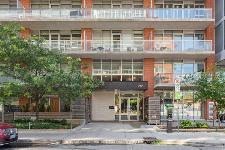 Property Photo: 360 McLeod Street 313 ON K2P 1A9