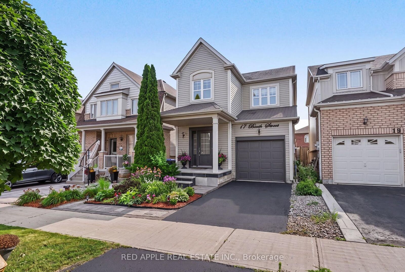 Property Photo: 17 Booth Street ON L3Z 0A4