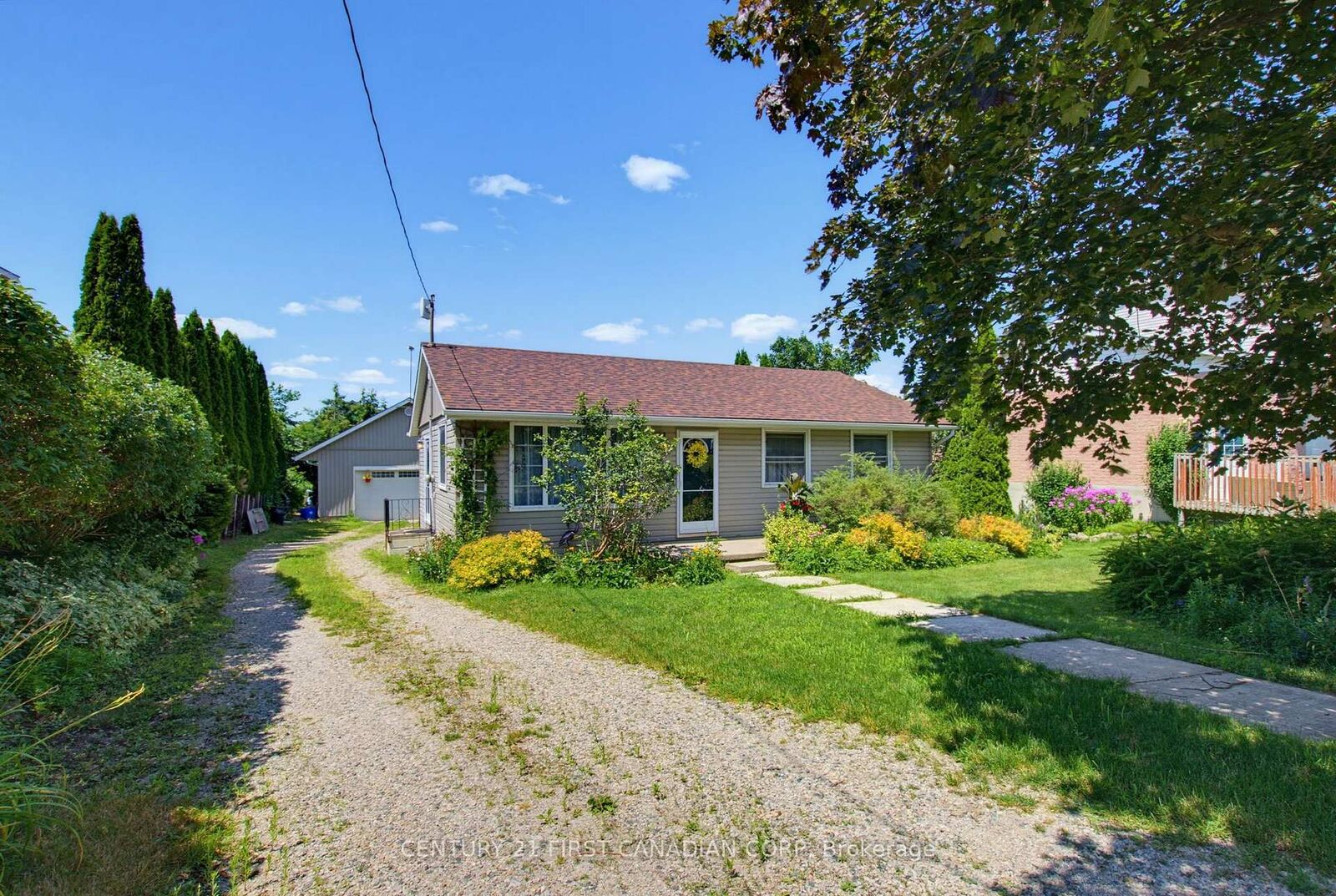 Property Photo: 267 King Street E ON N5C 1H4