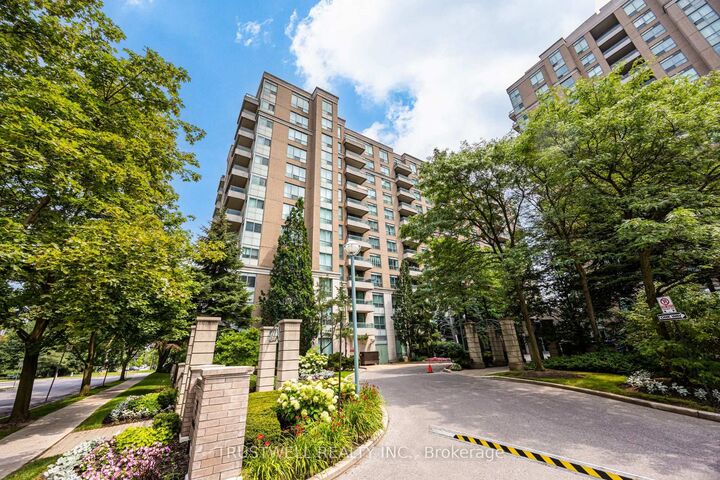 39 Pemberton Avenue 401 — photo 1