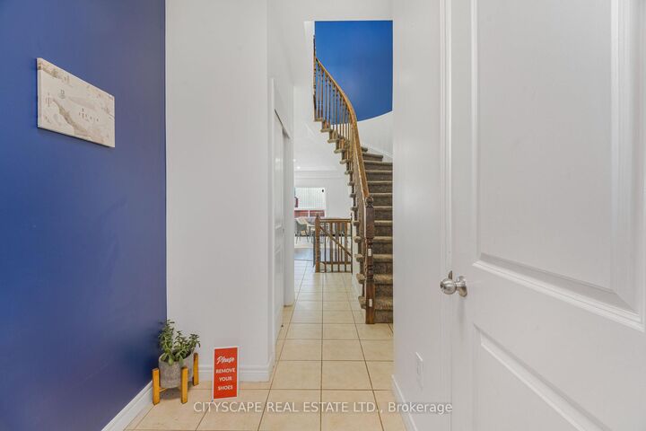 Property Photo:  14 Redcedar Crescent  ON L8E 0G3 