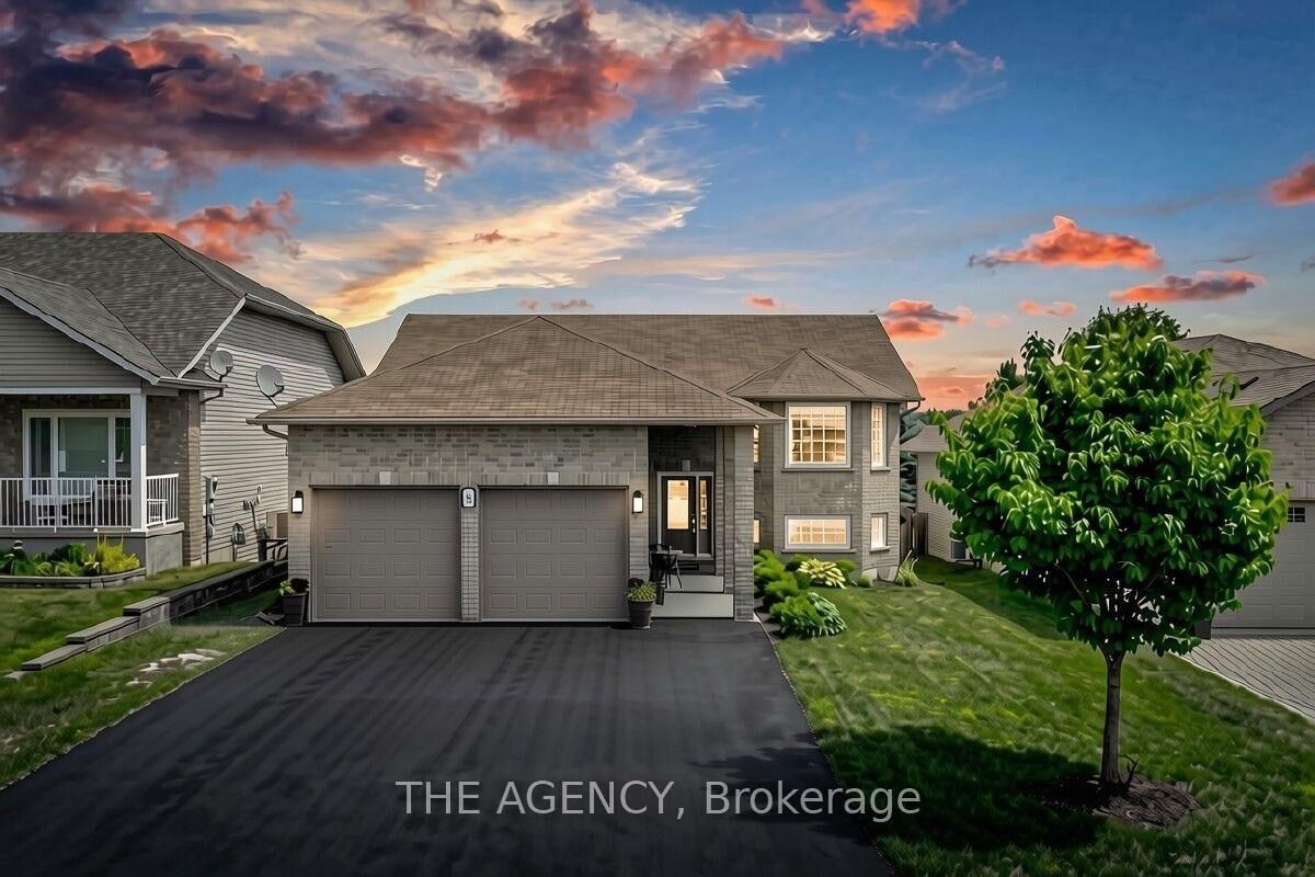 Property Photo:  8 Alliston Street  ON P3B 0B3 