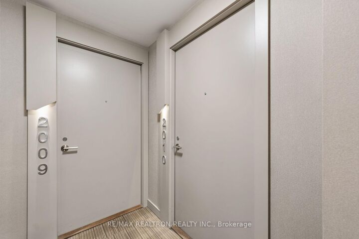 Property Photo: 6 Sonic Way N2010 ON M3C 0P1