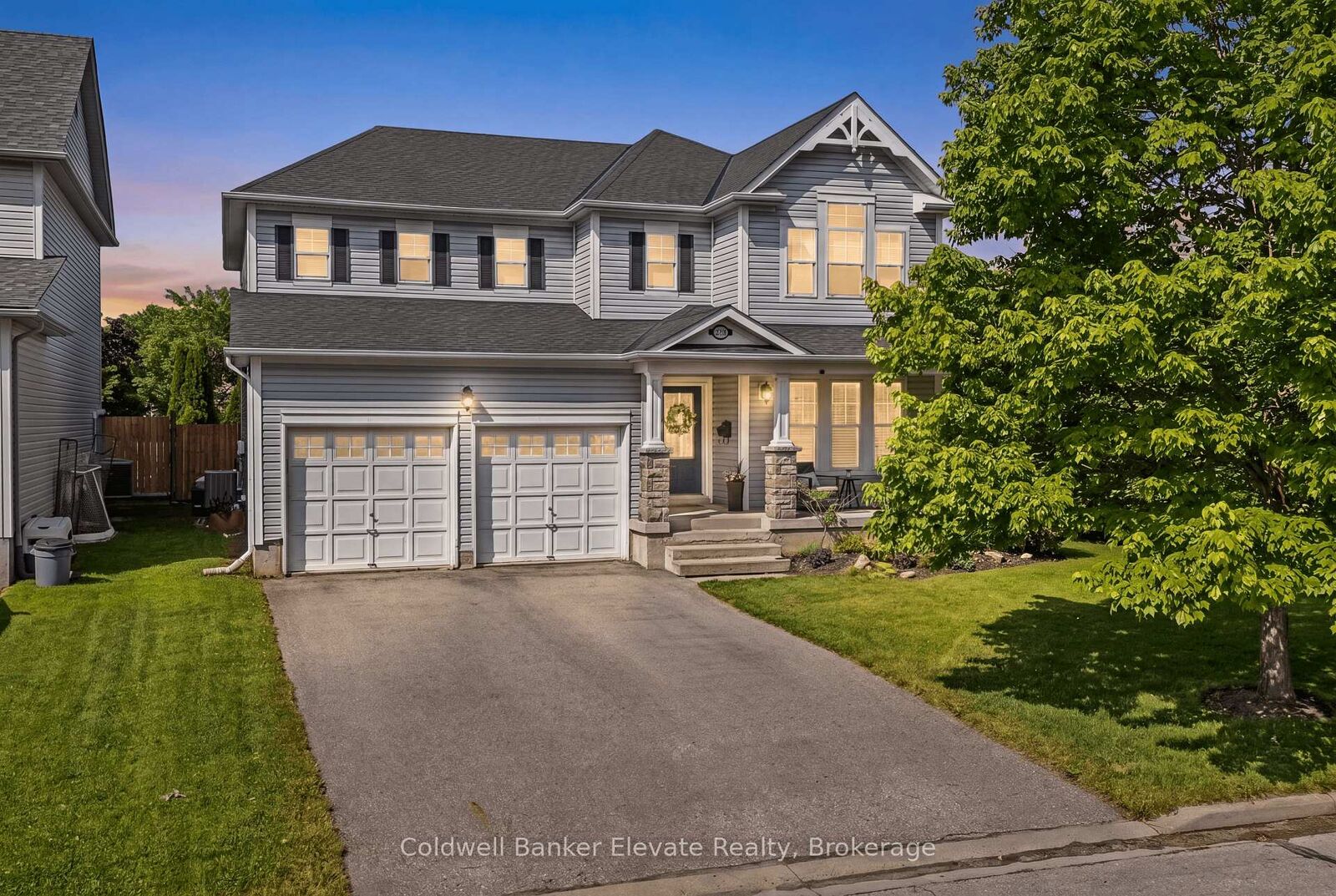 Property Photo:  28 Brown's Crescent  ON L7J 3A4 