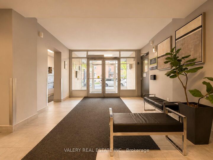 Property Photo:  324 Cambridge Street 504  ON K1R 7B5 