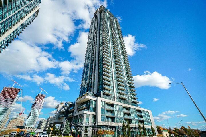 Property Photo: 3975 Grand Park Drive E 2910 ON L5B 0K4