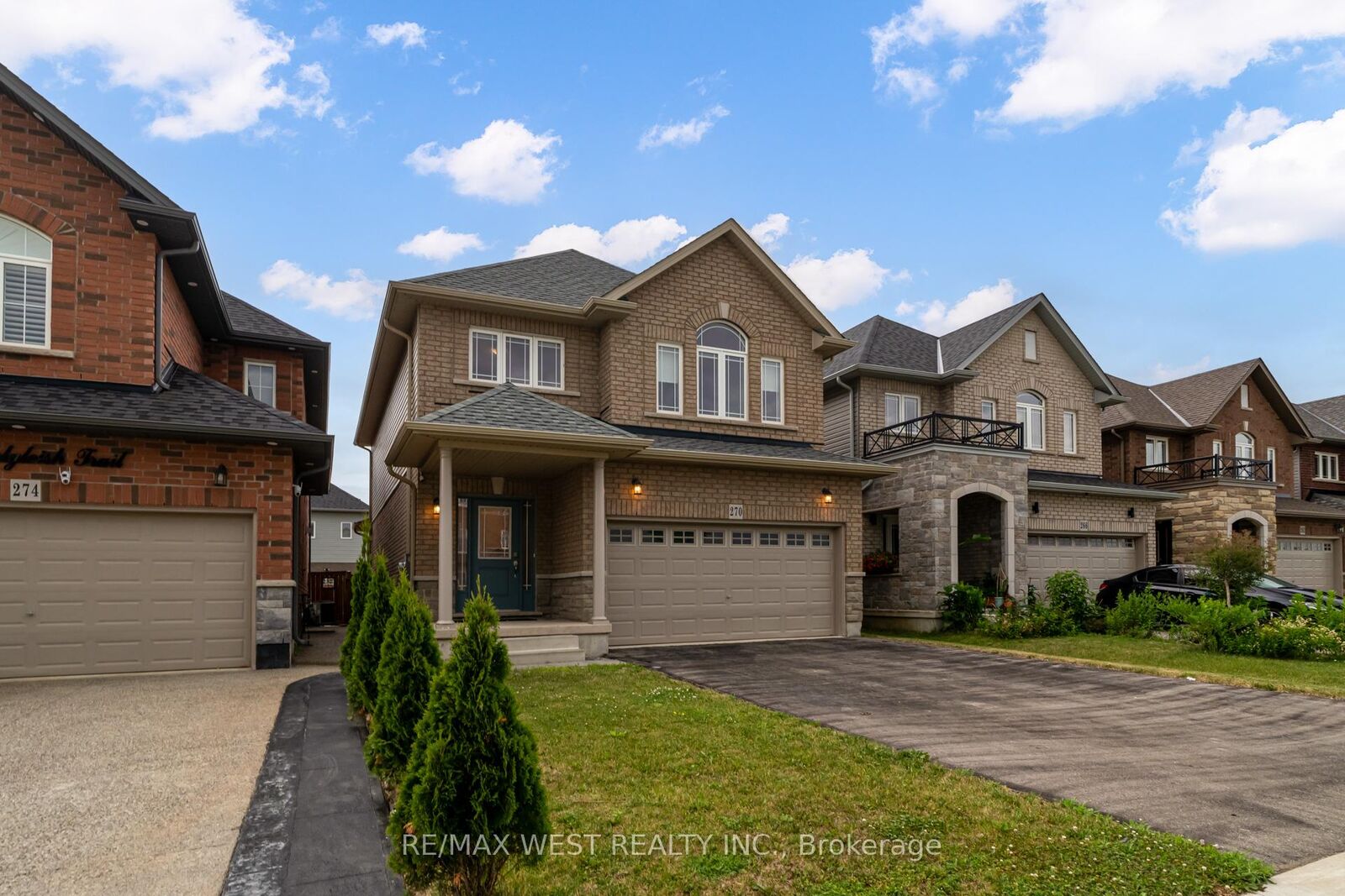 Property Photo: 270 Dalgleish Trail ON L0R 1P0