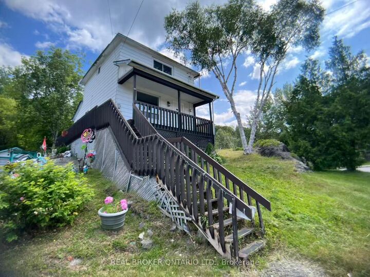 236 Mountain Street — photo 1