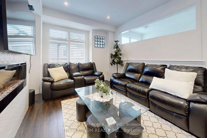 18 Totten Trail — photo 1