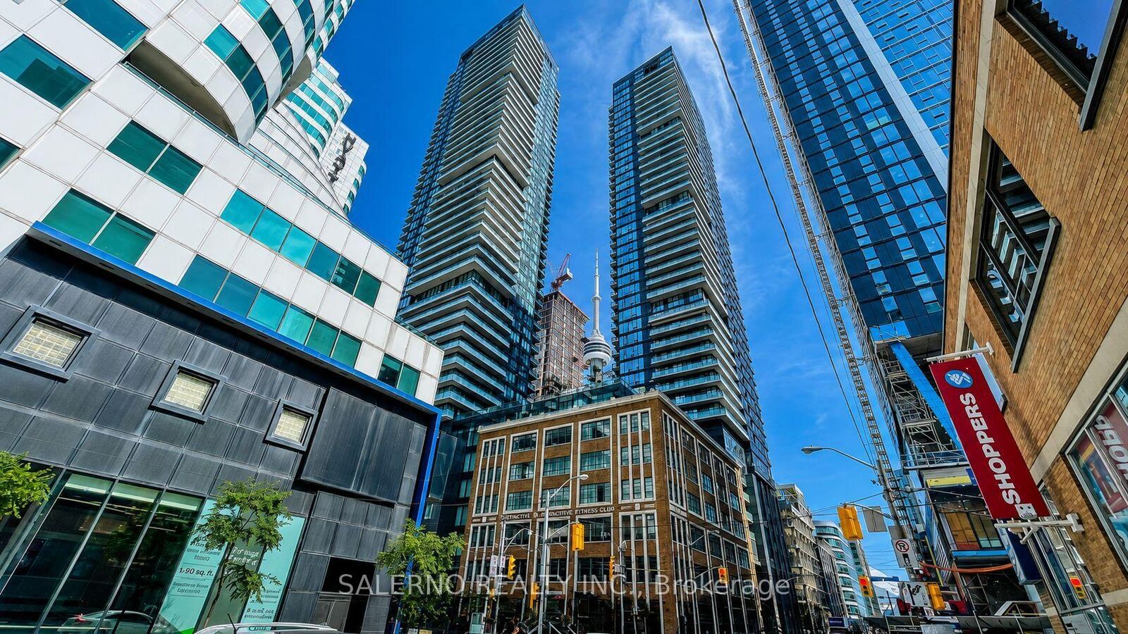 Property Photo: 125 Blue Jays Way 5503 ON M5V 0N5
