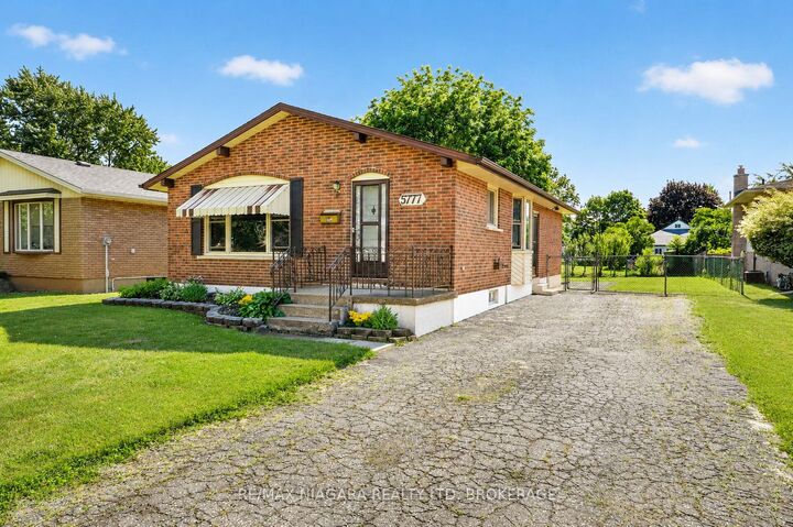 Property Photo:  5777 Sunnylea Crescent  ON L2G 2S1 