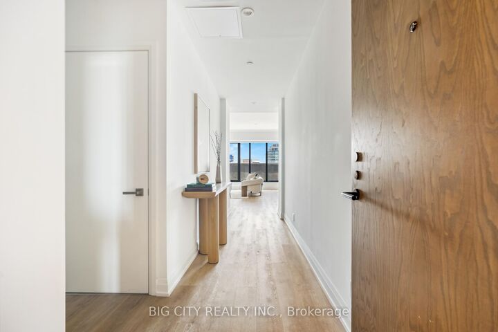 Property Photo:  36 Brentcliffe Road 214  ON M4G 0E1 