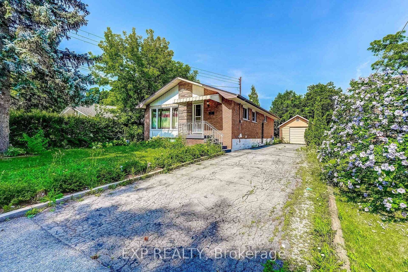 Property Photo: 208 West 19th Street ON L9C 4J2