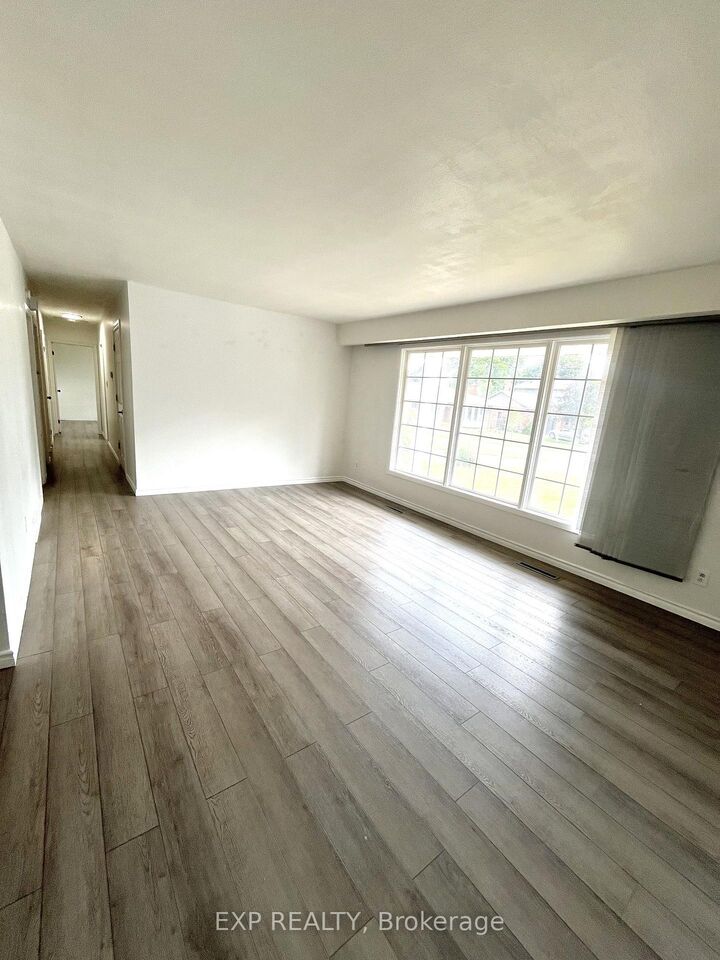 Property Photo:  3388 Marlin Court #Upper  ON L0R 2C0 