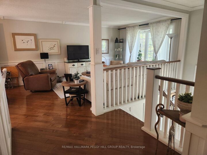 Property Photo: 228 Dodson Road ON L4N 4S4