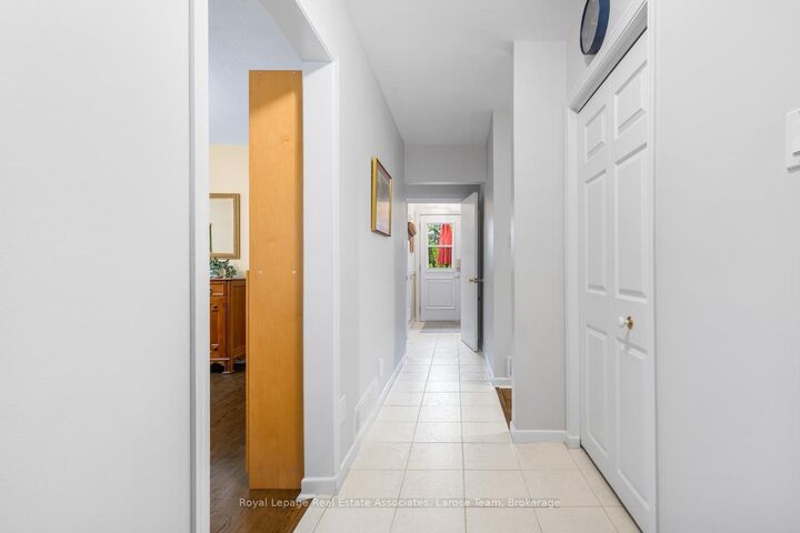 Property Photo: 1515 Thetford Court ON L5J 3N2