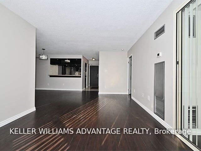 Property Photo:  3 Greystone Walk Drive 1423  ON M1K 5J4 