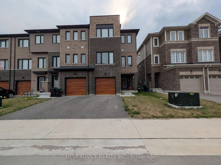 9 Pumpkin Corner Crescent — photo 1