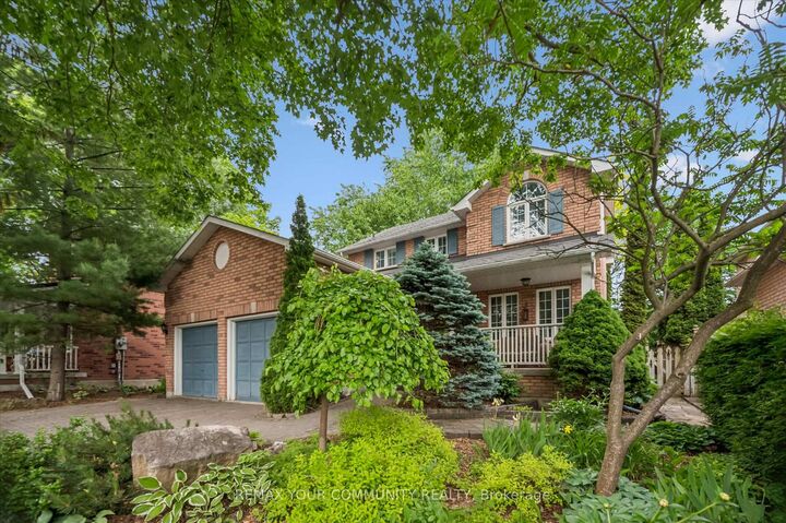 Property Photo:  428 Union Street W  ON N1M 1V7 