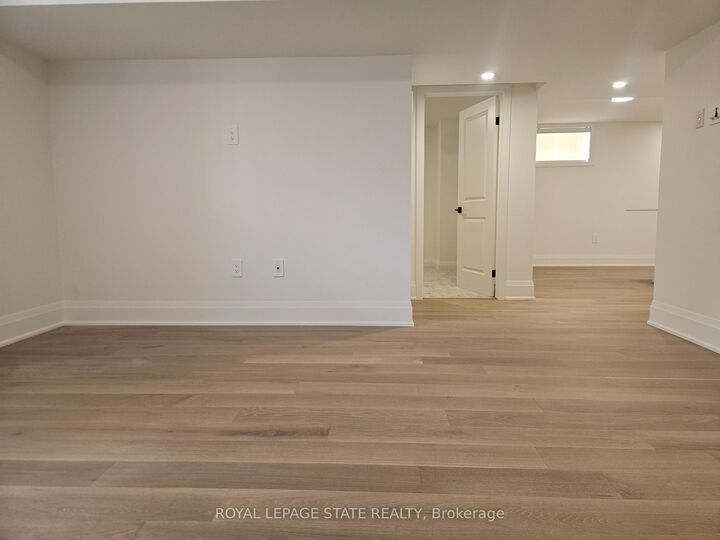 Property Photo:  115 Chesley Street Lower  ON L9C 3V9 