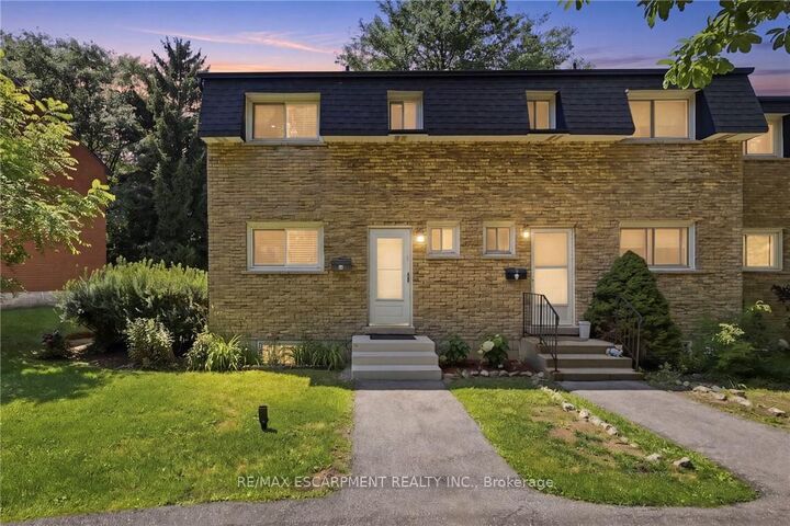 1420 Garth Street 16 — photo 1