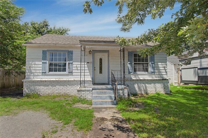 Property Photo:  2112 Jefferson Street  OK 74403 