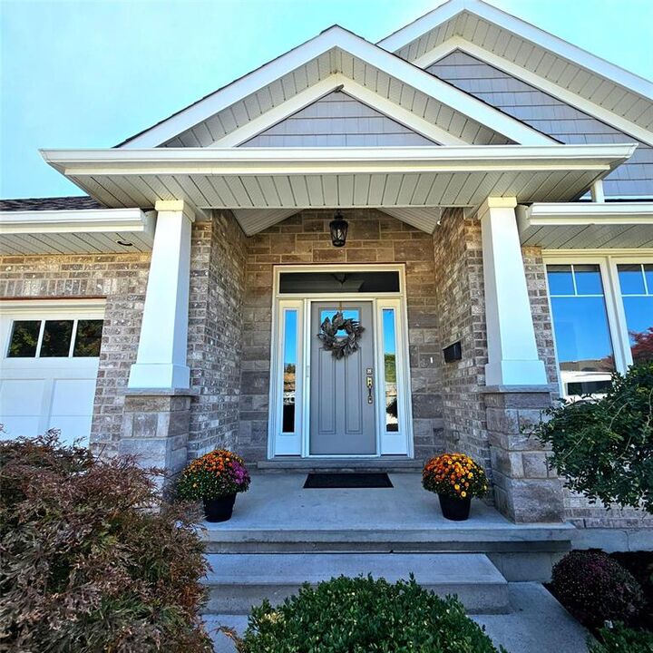 Property Photo: 142 Madison D'Andrea Avenue ON N7S 6L9
