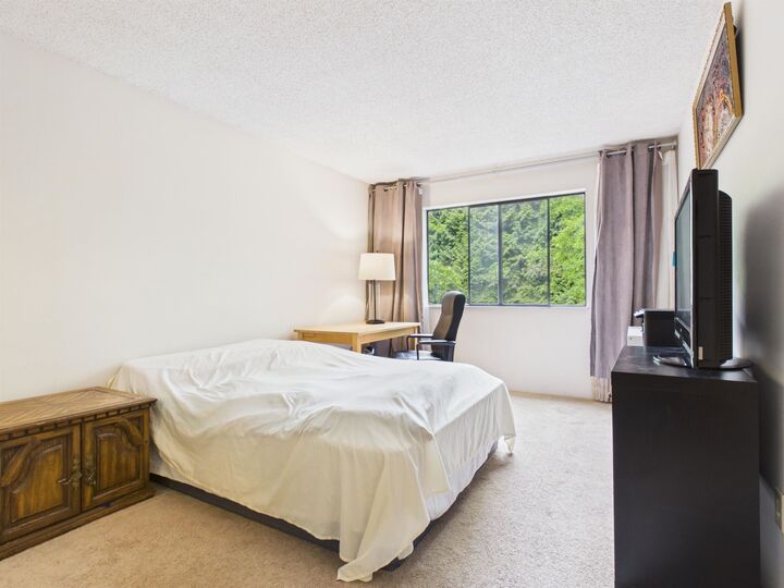 Property Photo:  10644 151A Street 313  BC V3R 8R3 