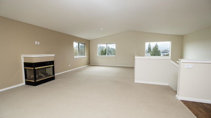 5839 Trail Avenue — photo 1