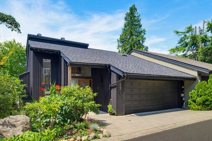5623 Eagle Court — photo 1