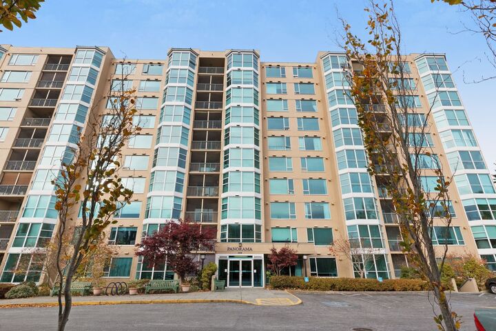 12148 224 Street 809 — photo 1