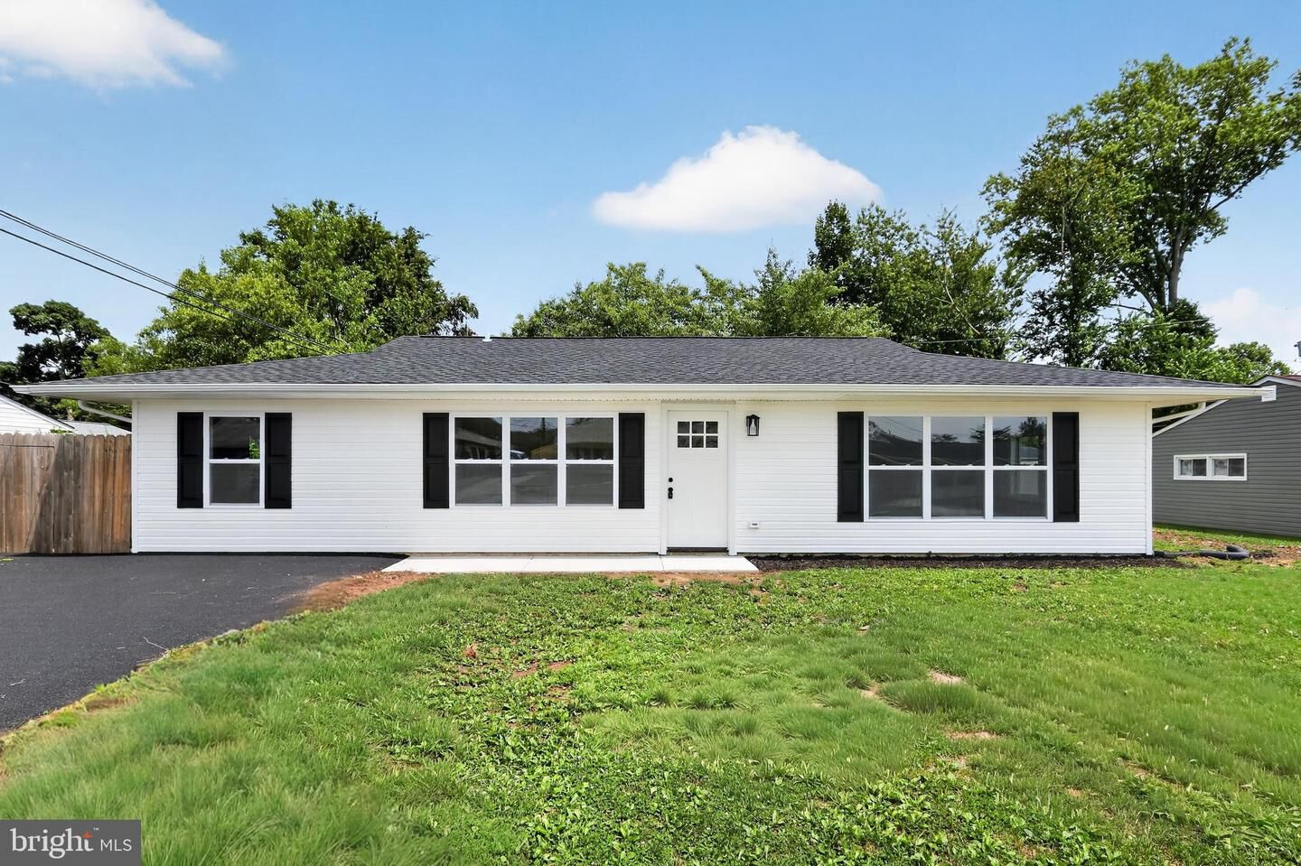 Property Photo:  10 Carlin Lane  DE 19713 