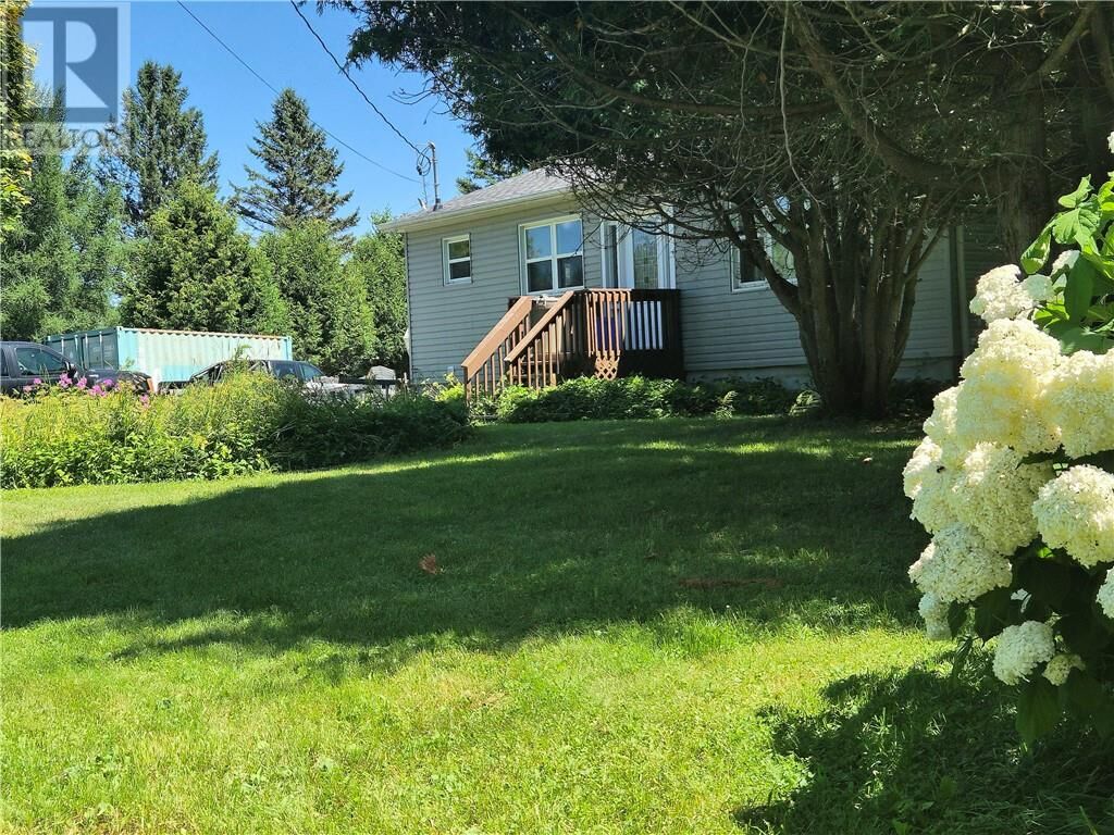 Property Photo: 6 Des Pins Street ON P0M 1H0