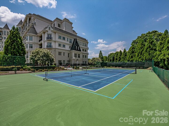 Property Photo:  2823 Providence Road 338  NC 28211 