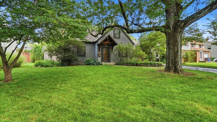 Property Photo: 1756 Elmwood Avenue OH 43212