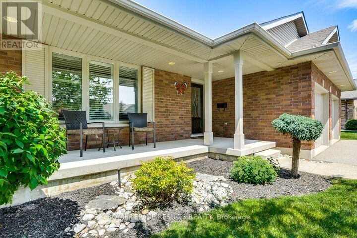 Property Photo: 126 Glendale Drive ON N4G 5V9