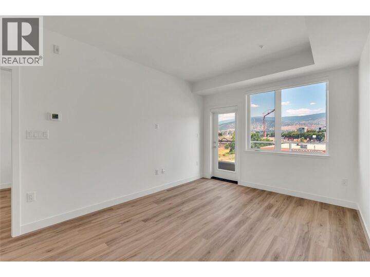 Property Photo:  271 Wylie Street 315  BC V2A 9C9 