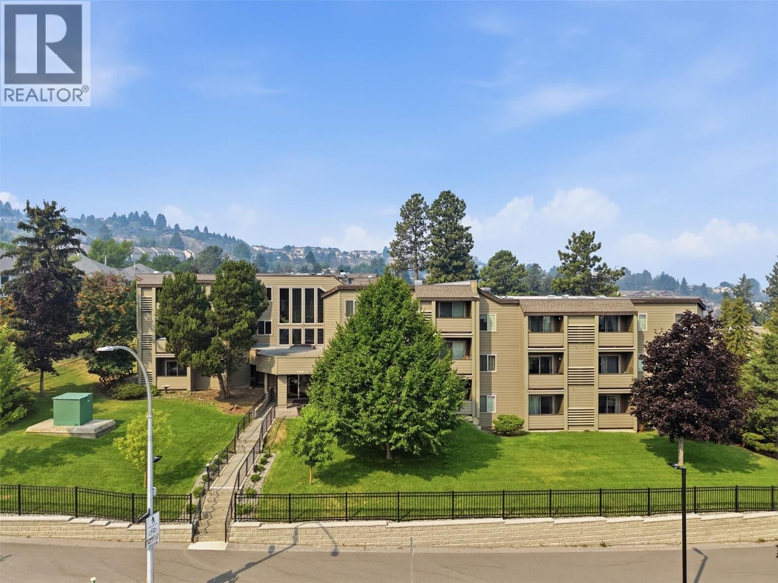 Property Photo: 1560 Summit Drive 224 BC V2E 1R5