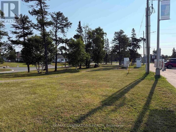 Lots 1-6 Simcoe Plaza — photo 1