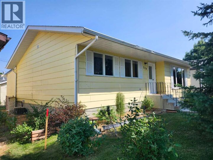Property Photo:  224 2 Street  AB T0J 0Y0 