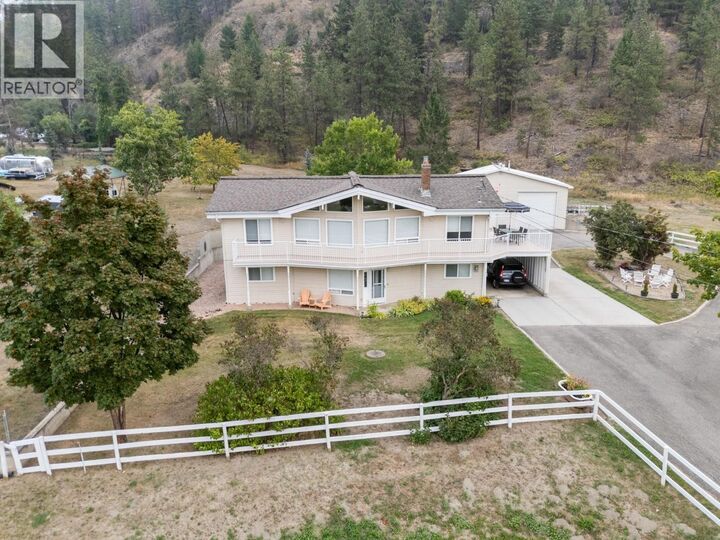 Property Photo: 535 Curtis Road BC V1V 2G6